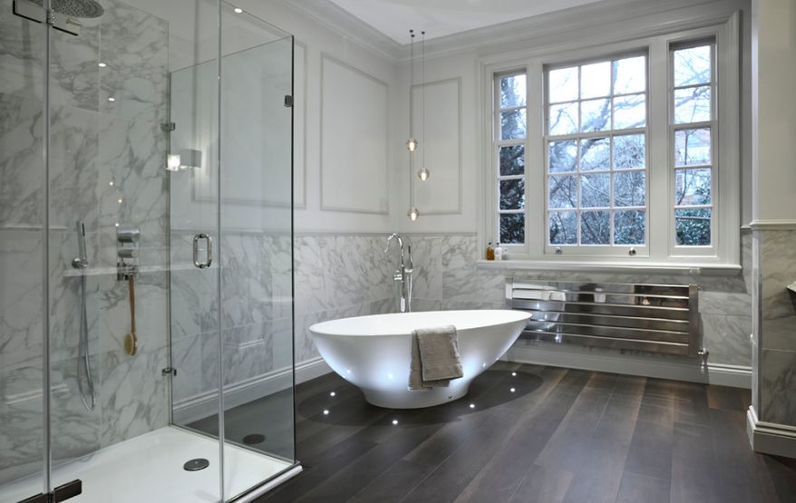https://www.luxuryfreestandingtubs.com/cdn/shop/articles/luxury-bathroom-design-with-let-lights-for-freestanding-tub_2048x.progressive.jpg?v=1508809236